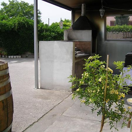 B&B 7 Camini San Giovanni Lupatoto Exterior photo