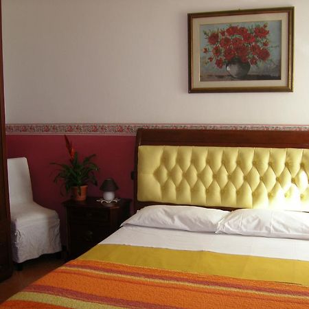 B&B 7 Camini San Giovanni Lupatoto Exterior photo